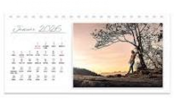 Fotka - OZNAM - Stolové a nástenné kalendáre pre rok 2026